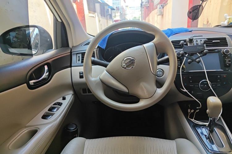 Used Nissan Tiida 2011 1.6L CVT Smart Version Steering Wheel