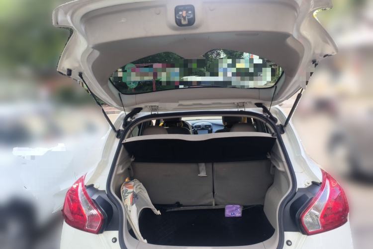 Used Nissan Tiida 2011 1.6L CVT Comfort Model Trunk