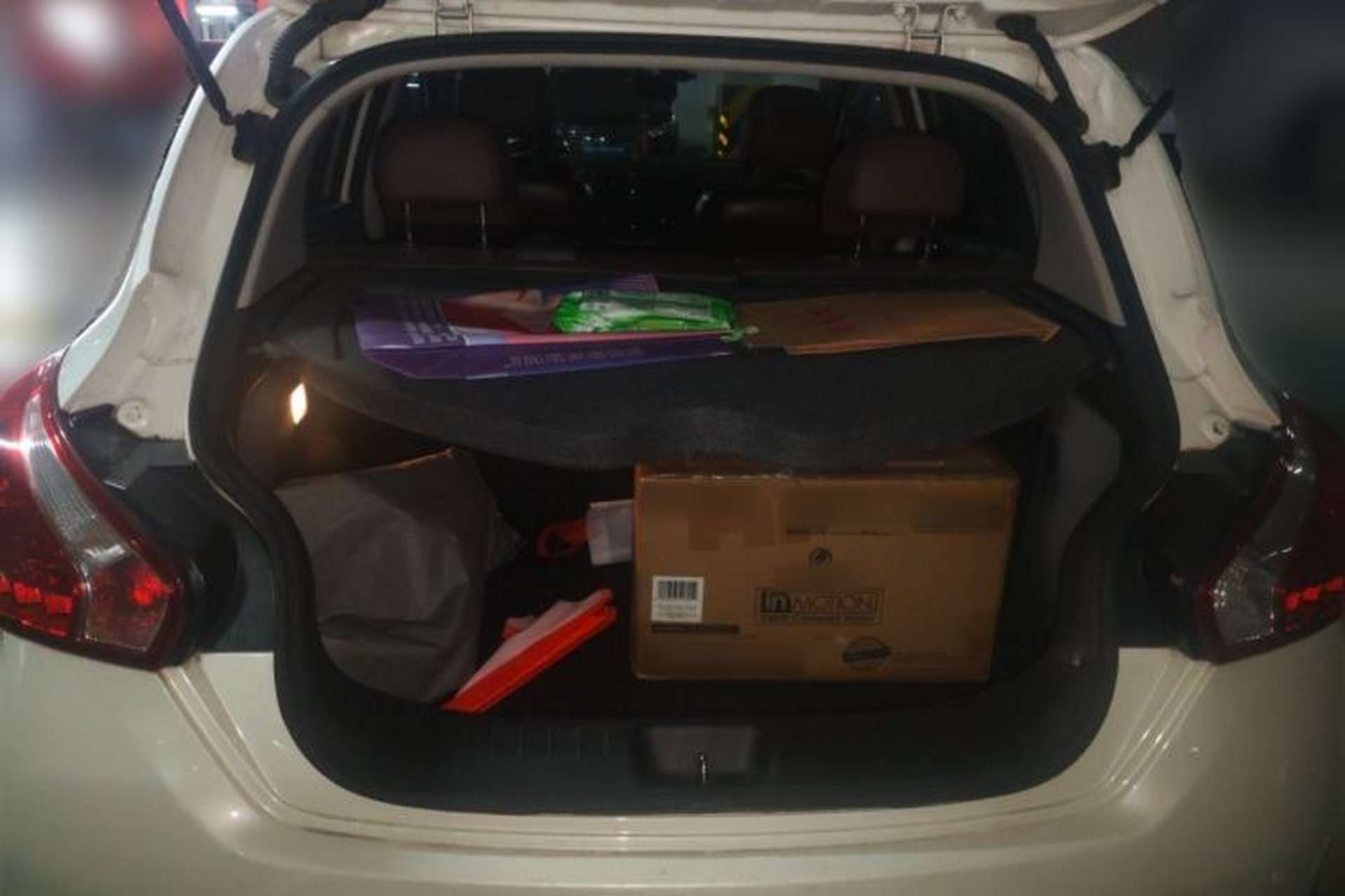 Used Nissan Tiida 2011 1.6L CVT Smart Version Trunk
