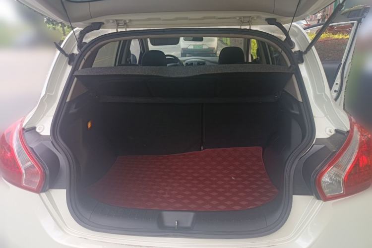 Used Nissan Tiida 2011 1.6L CVT Comfort Model Trunk