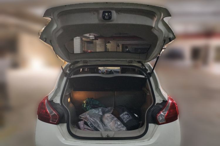 Used Nissan Tiida 2011 1.6L CVT Comfort Model Trunk
