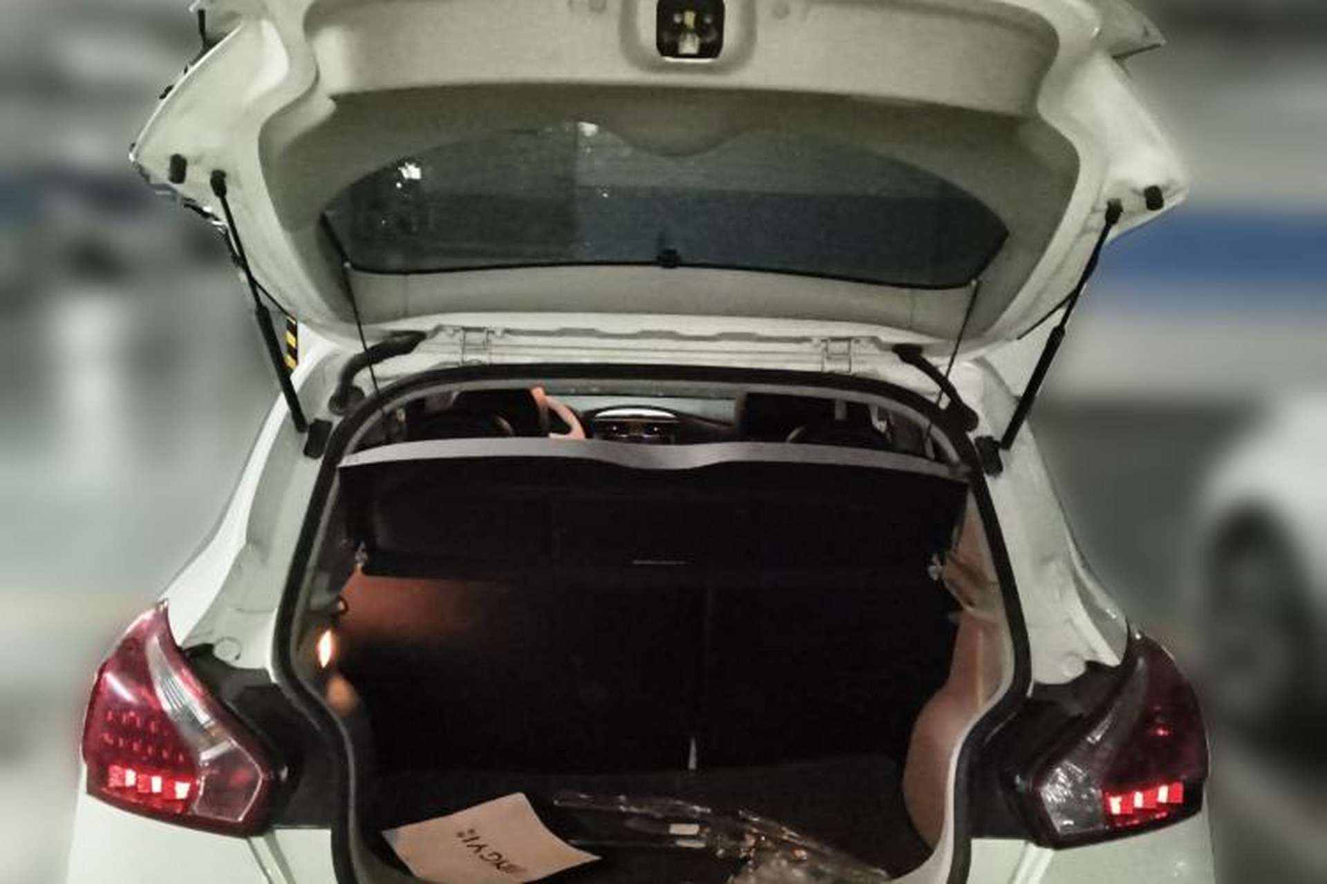 Used Nissan Tiida 2011 1.6L CVT Comfort Model Trunk