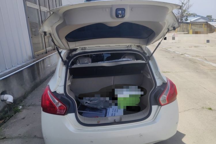 Used Nissan Tiida 2011 1.6L CVT Comfort Model Trunk
