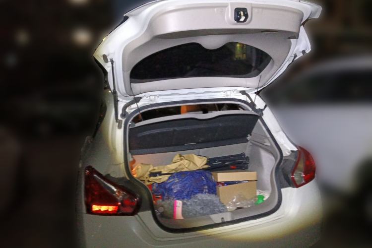 Used Nissan Tiida 2011 1.6L CVT Smart Version Trunk