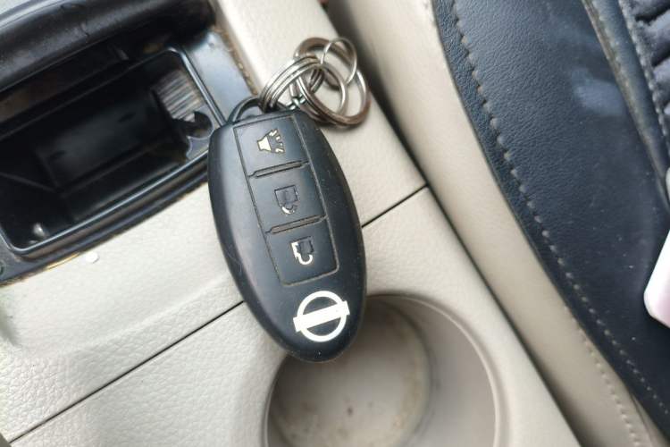 Used Nissan Tiida 2011 1.6L CVT Smart Version Vehicle Key