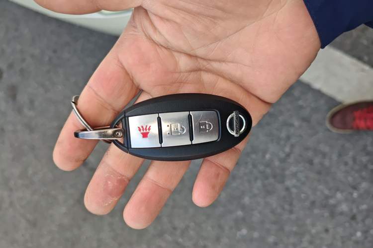 Used Nissan Tiida 2011 1.6L CVT Comfort Model Vehicle Key