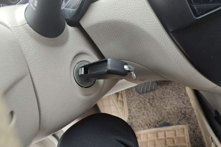 Used Nissan Tiida 2011 1.6L CVT Comfort Model Vehicle Key