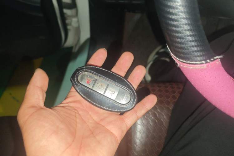 Used Nissan Tiida 2011 1.6L CVT Smart Version Vehicle Key