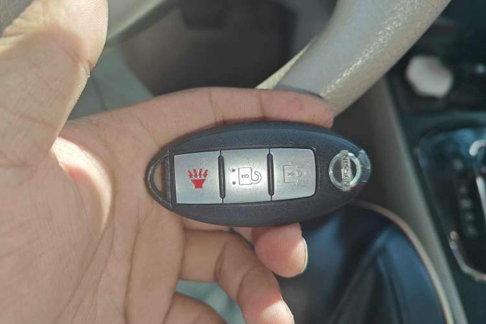 Used Nissan Tiida 2011 1.6L CVT Smart Version Vehicle Key