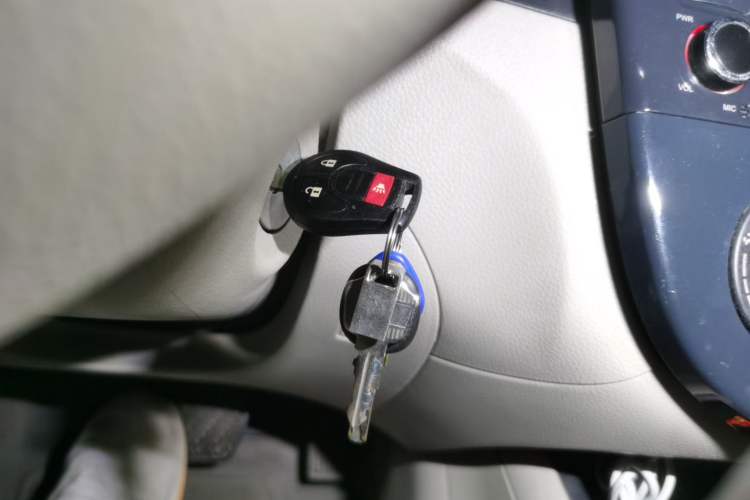 Used Nissan Tiida 2011 1.6L CVT Comfort Model Vehicle Key