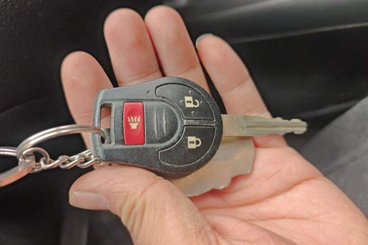 Used Nissan Tiida 2011 1.6L CVT Comfort Model Vehicle Key