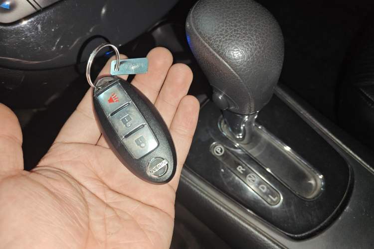 Used Nissan Tiida 2011 1.6L CVT Smart Version Vehicle Key