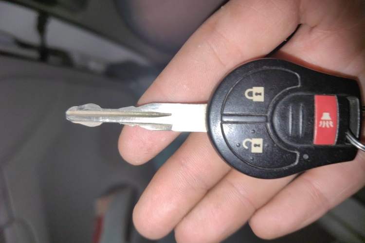 Used Nissan Tiida 2011 1.6L CVT Comfort Model Vehicle Key