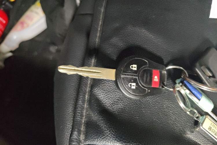 Used Nissan Tiida 2011 1.6L CVT Comfort Model Vehicle Key