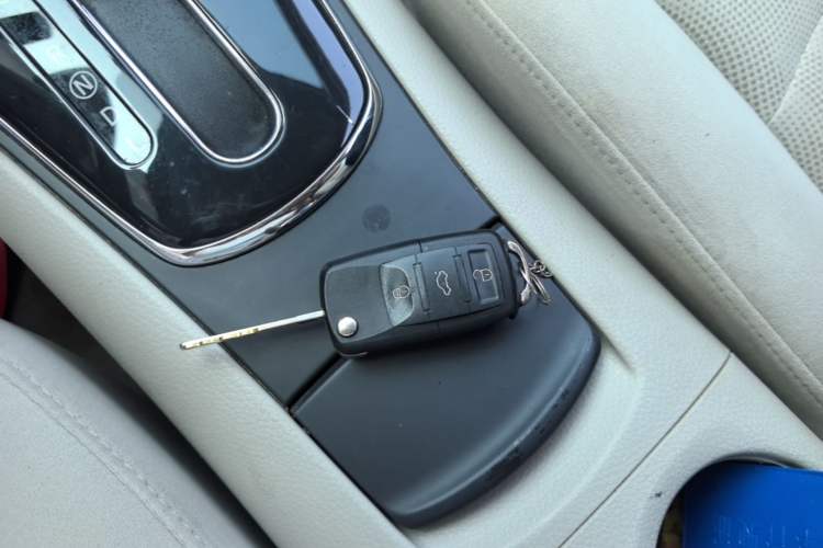 Used Nissan Tiida 2011 1.6L CVT Comfort Model Vehicle Key