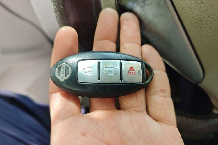 Used Nissan Tiida 2011 1.6L CVT Smart Version Vehicle Key