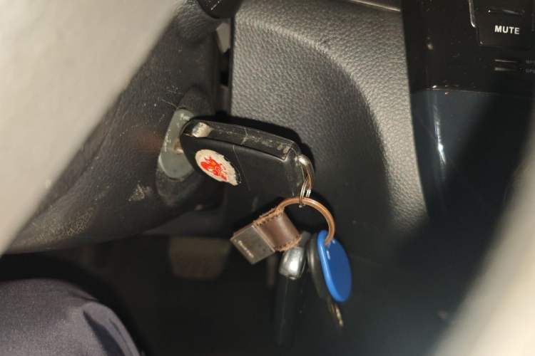 Used Nissan Tiida 2011 1.6L CVT Comfort Model Vehicle Key