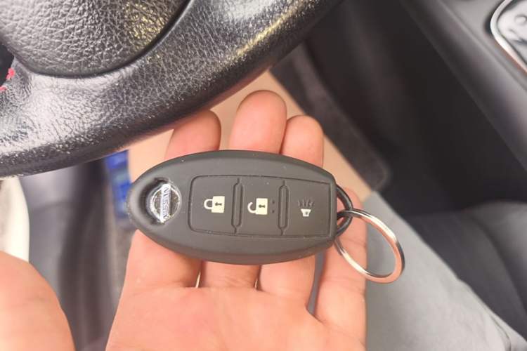 Used Nissan Tiida 2011 1.6T M-CVT Dynamic Edition Vehicle Key