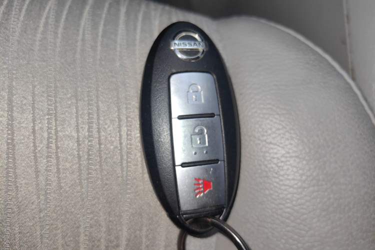Used Nissan Tiida 2011 1.6L CVT Smart Version Vehicle Key