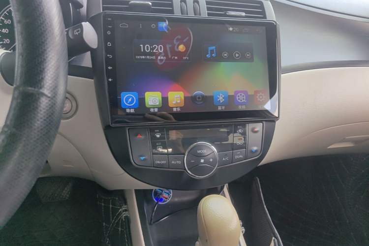 Used Nissan Tiida 2011 1.6L CVT Comfort Model Audio And AC Panel
