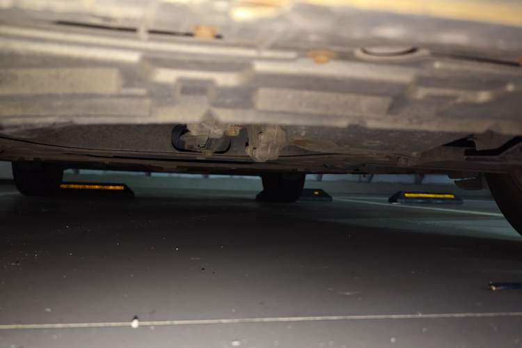 Used Nissan Tiida 2011 1.6L CVT Smart Version Chassis Front