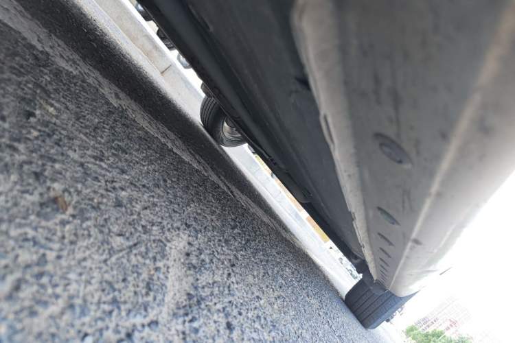 Used Nissan Tiida 2011 1.6L CVT Smart Version Chassis Front Left
