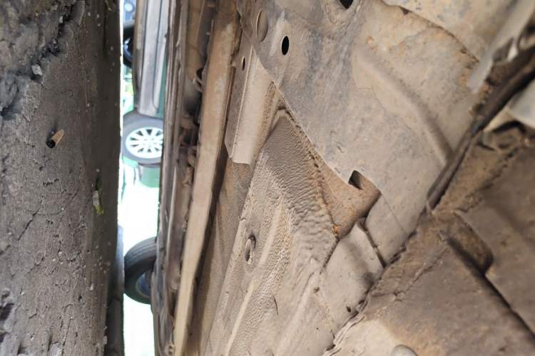 Used Nissan Tiida 2011 1.6L CVT Comfort Model Chassis Front Left