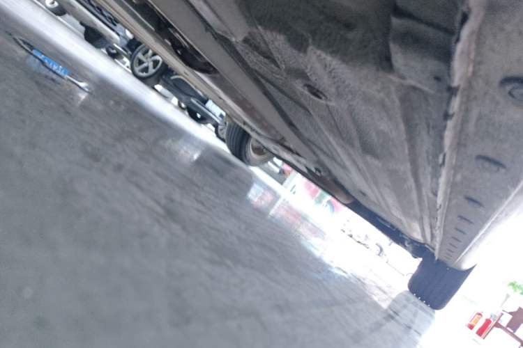 Used Nissan Tiida 2011 1.6L CVT Comfort Model Chassis Front Left