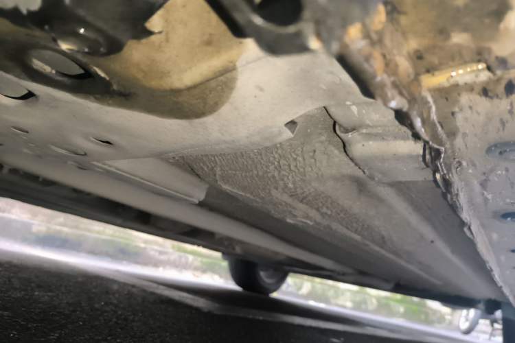 Used Nissan Tiida 2011 1.6L CVT Smart Version Chassis Front Left