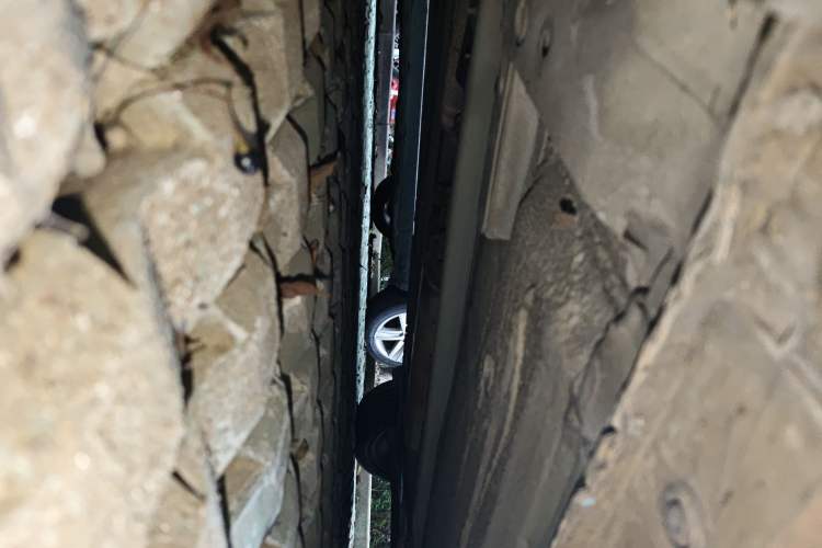 Used Nissan Tiida 2011 1.6L CVT Smart Version Chassis Front Left