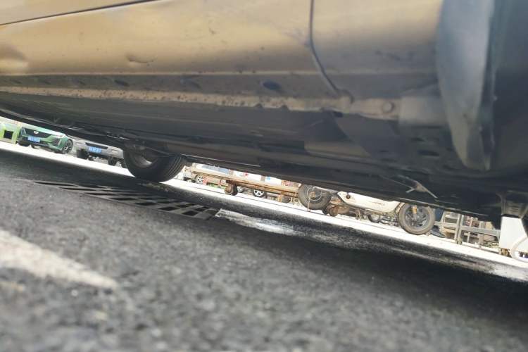 Used Nissan Tiida 2011 1.6L CVT Comfort Model Chassis Front Right