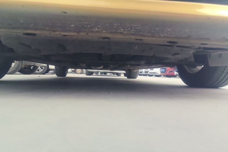 Used Nissan Tiida 2011 1.6L Manual Comfort Edition Chassis Front
