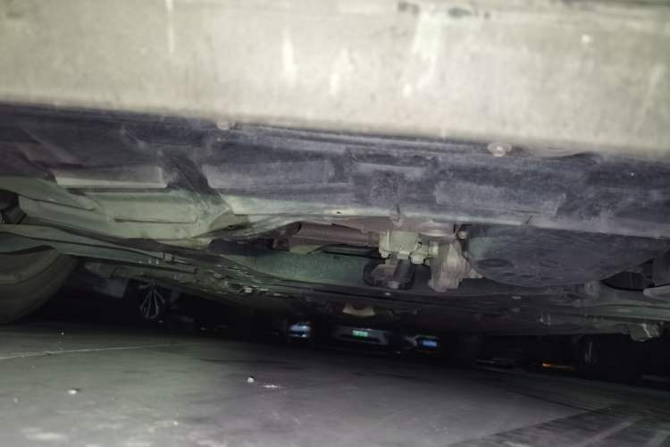 Used Nissan Tiida 2011 1.6L CVT Smart Version Chassis Front