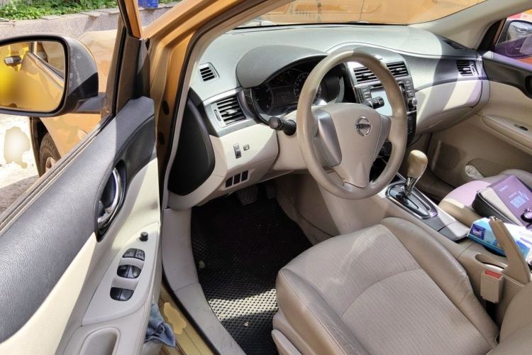 Used Nissan Tiida 2011 1.6L CVT Smart Version Driver Seat