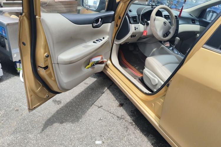 Used Nissan Tiida 2011 1.6L CVT Comfort Model Driver Seat