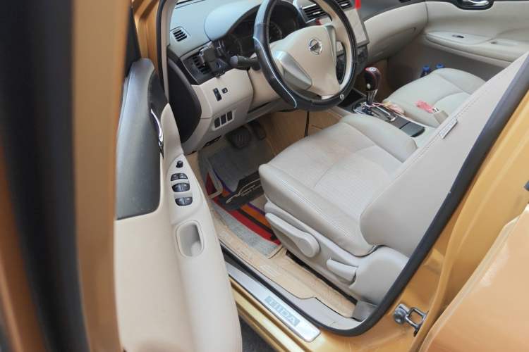 Used Nissan Tiida 2011 1.6L CVT Smart Version Driver Seat