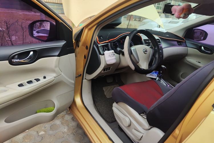 Used Nissan Tiida 2011 1.6L CVT Smart Version Driver Seat