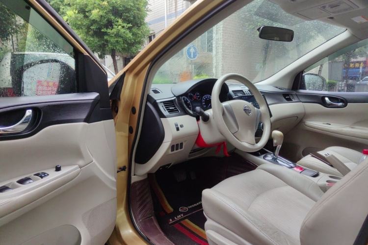 Used Nissan Tiida 2011 1.6L CVT Smart Version Driver Seat