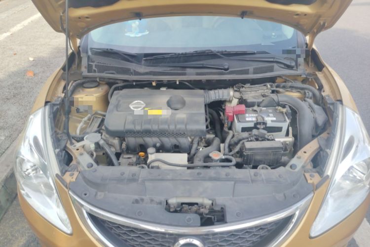 Used Nissan Tiida 2011 1.6L CVT Smart Version Engine Bay