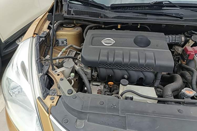 Used Nissan Tiida 2011 1.6L CVT Smart Version Engine Bay Right