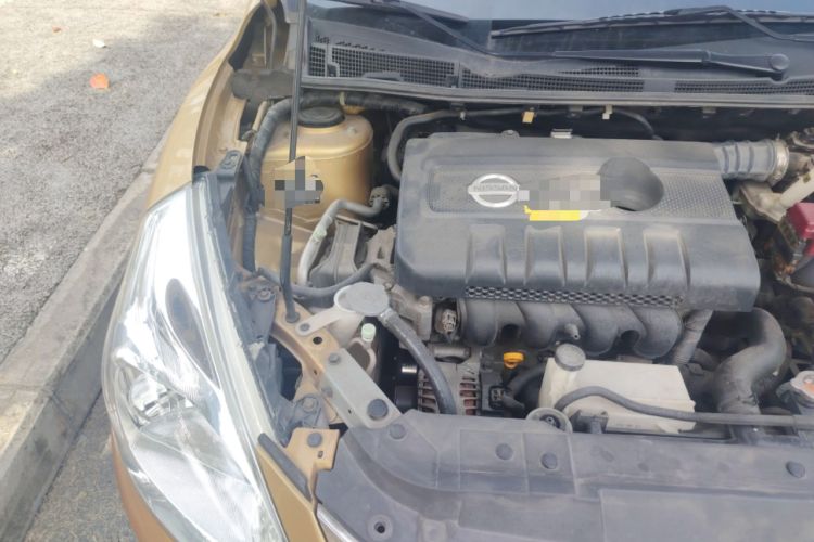 Used Nissan Tiida 2011 1.6L CVT Smart Version Engine Bay Right