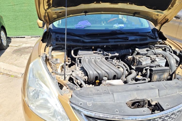 Used Nissan Tiida 2011 1.6L CVT Comfort Model Engine Bay Right