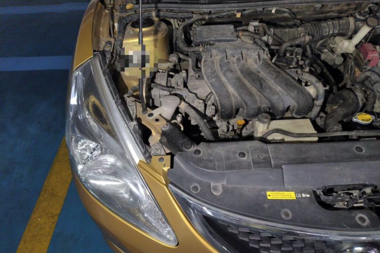 Used Nissan Tiida 2011 1.6L CVT Comfort Model Engine Bay Right