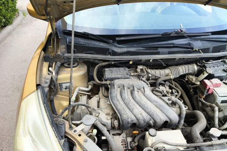 Used Nissan Tiida 2011 1.6L CVT Comfort Model Engine Bay Right