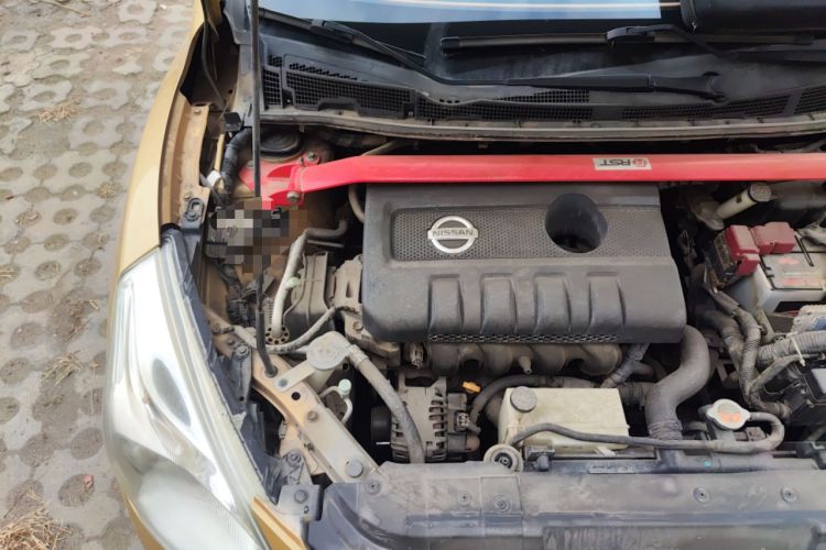 Used Nissan Tiida 2011 1.6L CVT Smart Version Engine Bay Right