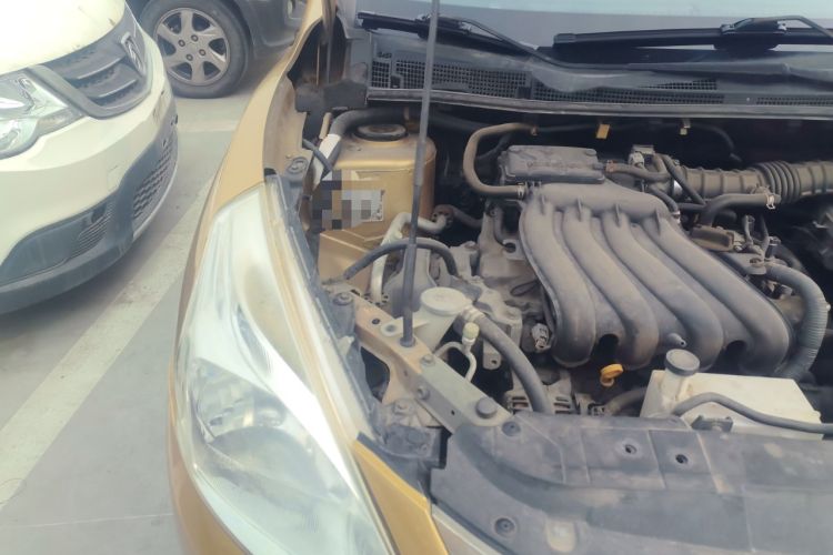 Used Nissan Tiida 2011 1.6L Manual Comfort Edition Engine Bay Right