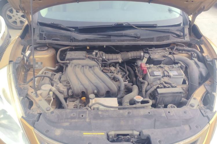 Used Nissan Tiida 2011 1.6L Manual Comfort Edition Engine Bay