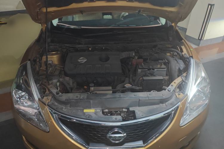 Used Nissan Tiida 2011 1.6L Manual Smart Version Engine Bay
