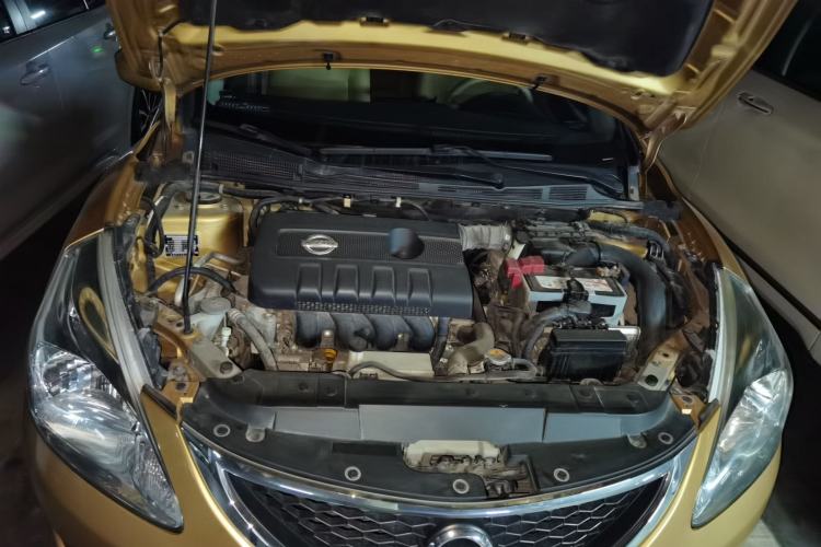 Used Nissan Tiida 2011 1.6L CVT Smart Version Engine Bay