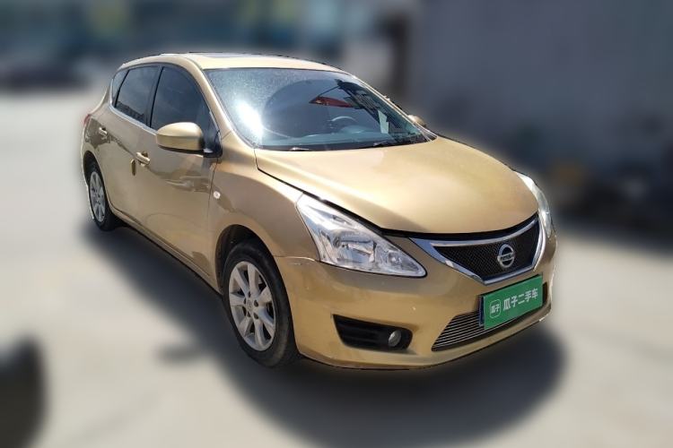 Used Nissan Tiida 2011 1.6L CVT Smart Version Front Right 45 Deg